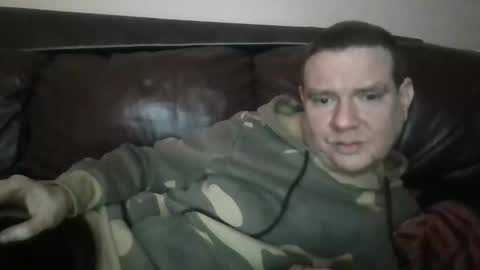 Snapshot of mercher627021 chatting on January 10, 10:57 pm ezio online show from January 10, 10:57 pm