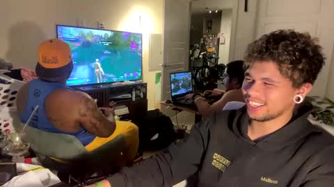 Merlinz Magic online show from February 19, 4:01 am