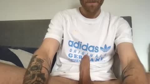Snapshot of messageme11 chatting on December 19, 1:18 pm messageme11 online show from December 19, 1:18 pm