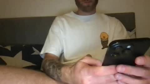 Snapshot of messageme11 chatting on October 9, 9:41 pm messageme11 online show from October 9, 9:41 pm