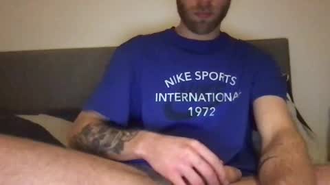 Snapshot of messageme11 chatting on January 3, 9:57 pm messageme11 online show from January 3, 9:57 pm