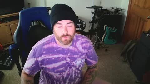 metalhead18787 online show from June 14, 11:34 am