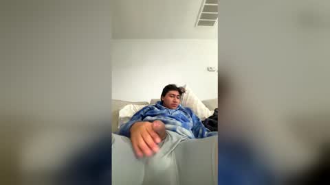 mexicanguy12inch online show from March 23, 7:47 am