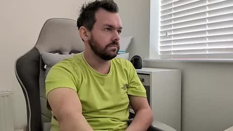 Snapshot of mg_of chatting on February 26, 12:36 pm mg-of online show from February 26, 12:36 pm