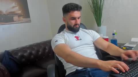 MicahLane online show from October 26, 6:04 am