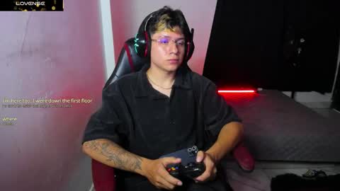 michael independent model  online show from November 6, 12:24 am