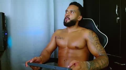 maximo online show from February 20, 6:19 am