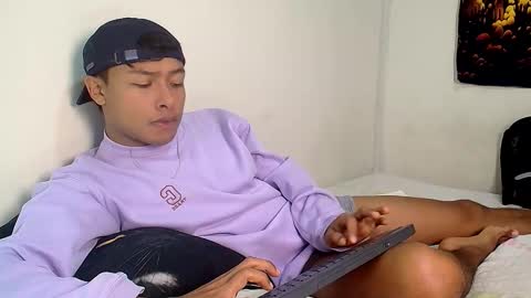Snapshot of michaelstones chatting on September 13, 3:24 pm michaelstones online show from September 13, 3:24 pm