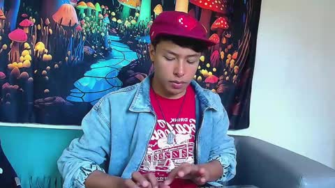 Snapshot of michaelstones chatting on December 17, 1:16 pm michaelstones online show from December 17, 1:16 pm
