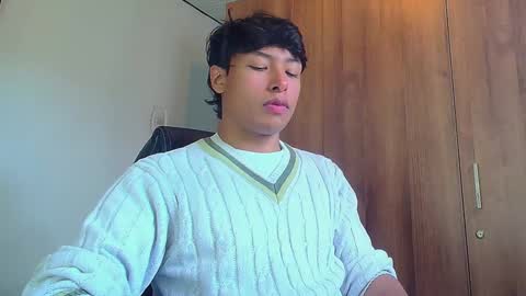 Snapshot of michaelstones chatting on January 14, 2:11 pm michaelstones online show from January 14, 2:11 pm