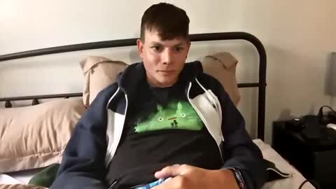 michaeltwinkboy online show from May 11, 10:18 pm