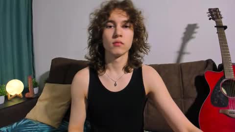 Max online show from March 21, 5:39 pm