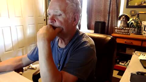 midwestdad09 online show from October 8, 6:56 pm