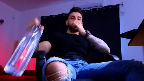 MightyAaron online show from December 22, 7:49 am