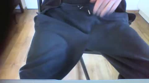 mik online show from September 15, 1:12 pm