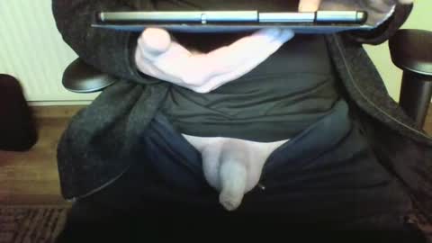 mik online show from December 6, 8:05 am