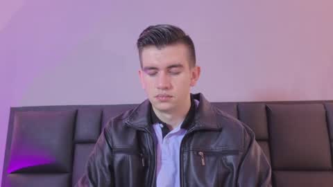 mikael online show from April 17, 4:15 am