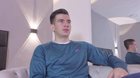 mikael online show from April 5, 4:47 pm