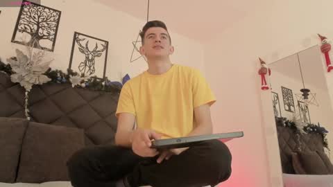 mikael online show from December 7, 5:04 am