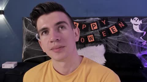 mikael online show from October 19, 4:50 am