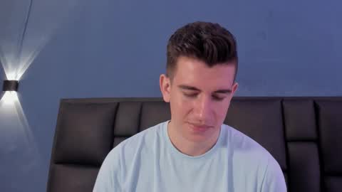 mikael online show from November 23, 5:18 am