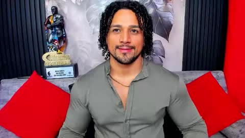   online show from February 23, 1:18 am