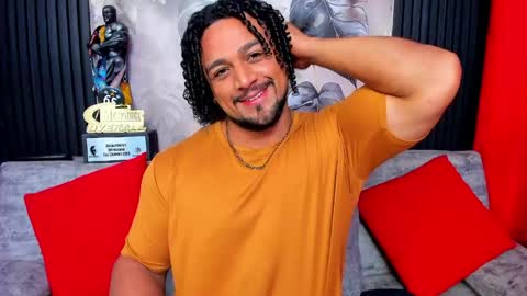   online show from March 17, 11:35 am