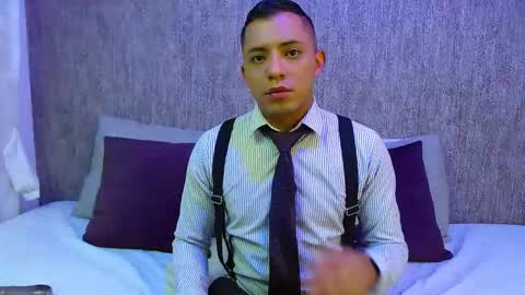 Snapshot of mike_fetiche chatting on October 28, 5:10 am mike_fetiche online show from October 28, 5:10 am