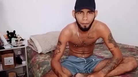 mikeking_leandroking online show from October 22, 1:48 pm