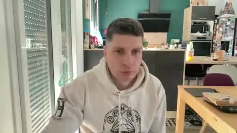 miklp8463 online show from February 6, 8:44 am