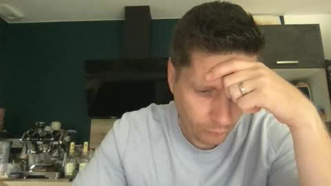 miklp8463 online show from June 2, 7:31 am