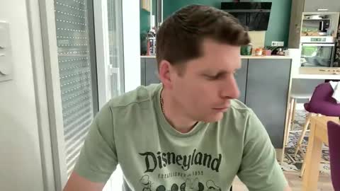 miklp8463 online show from June 8, 11:44 am