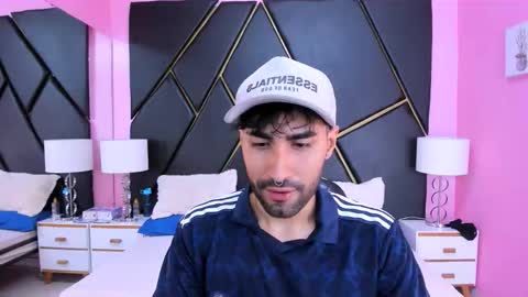 milanzaire online show from October 29, 2:03 am