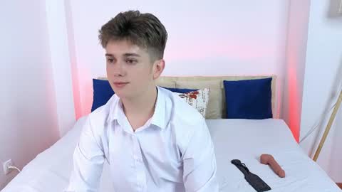 Miles online show from July 24, 3:04 am