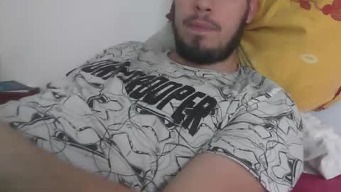 Snapshot of milowww1601 chatting on February 12, 9:52 am milowww1601 online show from February 12, 9:52 am