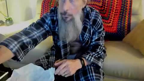 mindphuk online show from March 3, 2:19 am