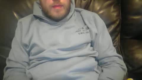 Snapshot of minnesotaguy2525 chatting on February 15, 1:00 am Minnesota Guy online show from February 15, 1:00 am