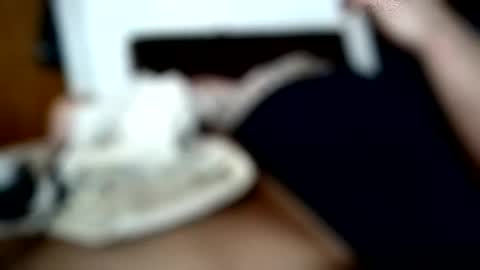 mm9319 online show from March 28, 9:53 am