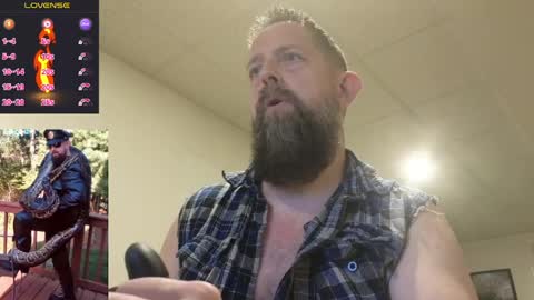 SMOKINsnakeEYEZ online show from April 16, 2:00 am