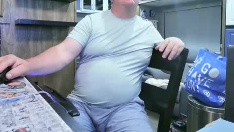 mmmthatsfunnn online show from May 14, 3:26 am
