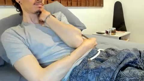 DigBreed online show from April 6, 2:41 am