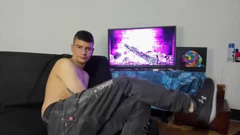 nicolas online show from December 27, 3:09 am