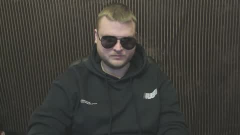 Alex online show from February 16, 6:39 pm