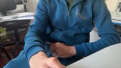 MonkeyBusiness online show from November 8, 11:46 am