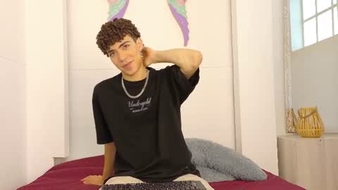   online show from July 6, 11:40 am