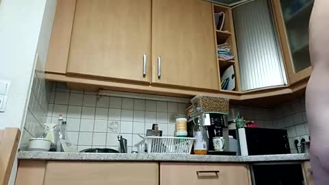 moos1 online show from September 20, 6:02 am