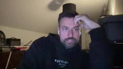 morty87geil online show from November 19, 5:35 pm