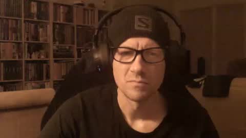 Snapshot of moviem1978 chatting on January 2, 8:35 pm Frederik online show from January 2, 8:35 pm