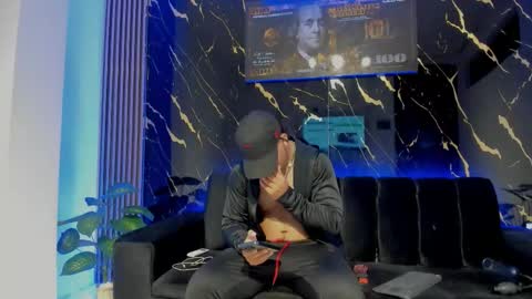 mr_maximo online show from January 17, 4:59 am