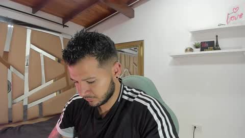 MIKEE online show from February 19, 3:06 am